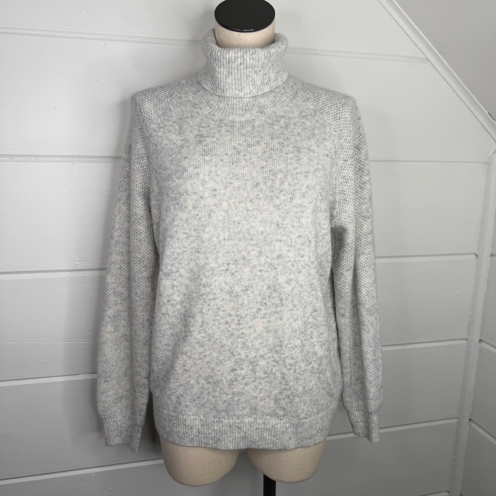 LOFT Turtle Neck Sweater‎ Large Minimalist Turtleneck Long Sleeve Gray